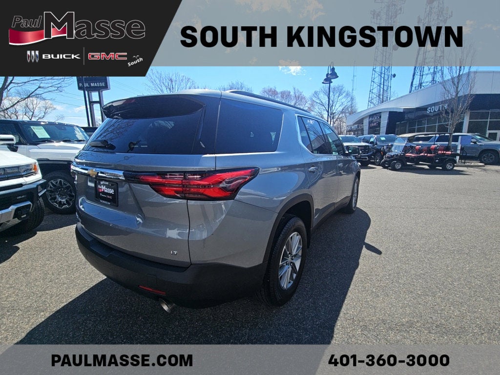 2023 Chevrolet Traverse LT Cloth