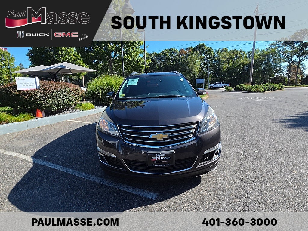 Used 2016 Chevrolet Traverse 1LT with VIN 1GNKVGKD2GJ327708 for sale in South Kingstown, RI