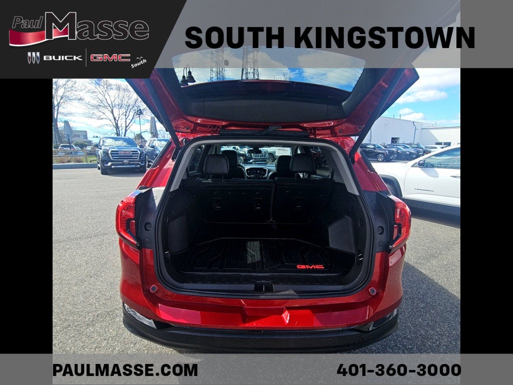 2023 GMC Terrain SLT