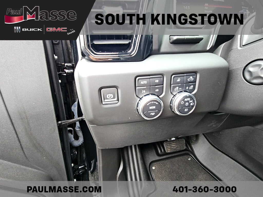 2023 GMC Sierra 1500 AT4