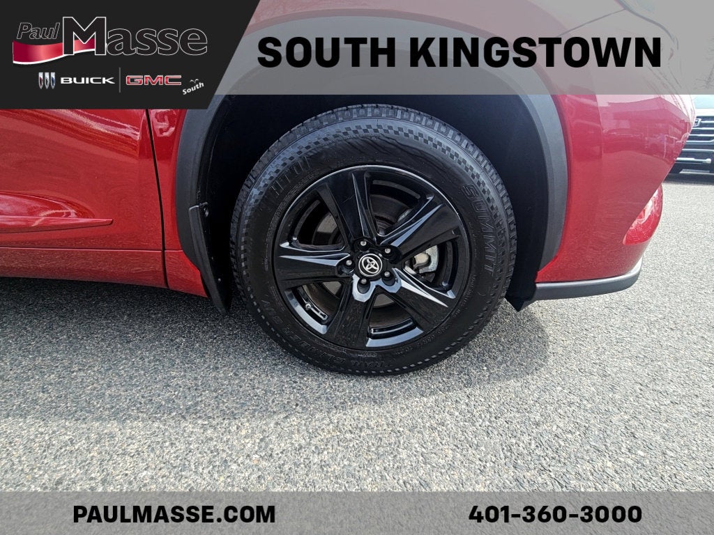 2020 Toyota Highlander LE