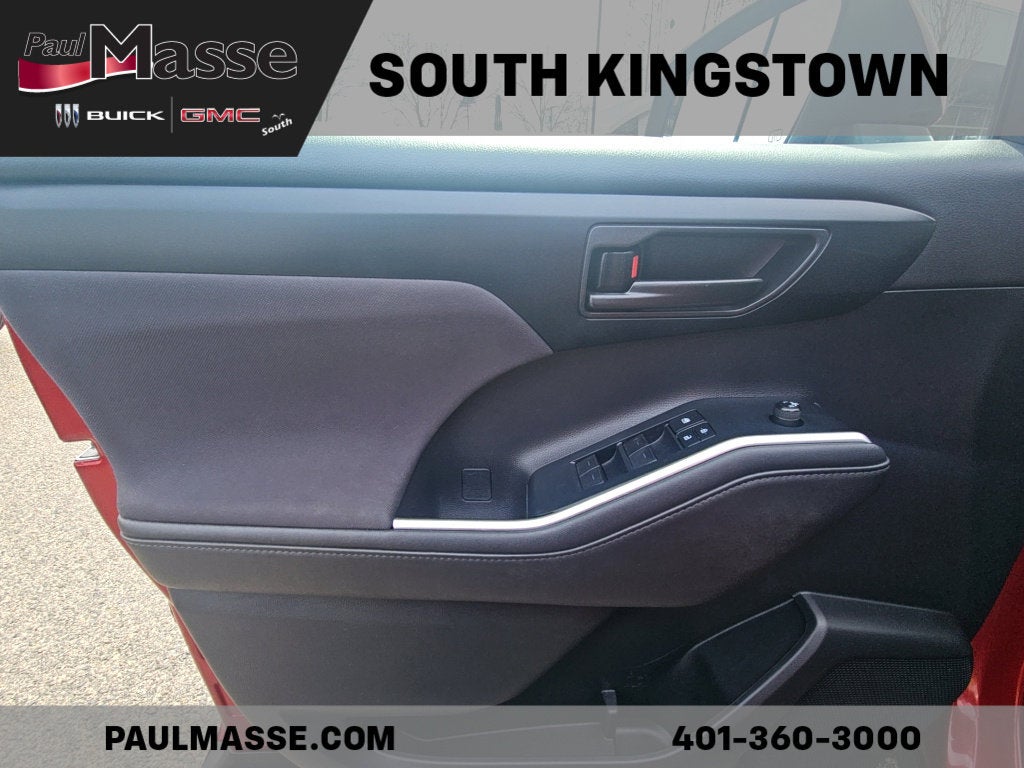 2020 Toyota Highlander LE