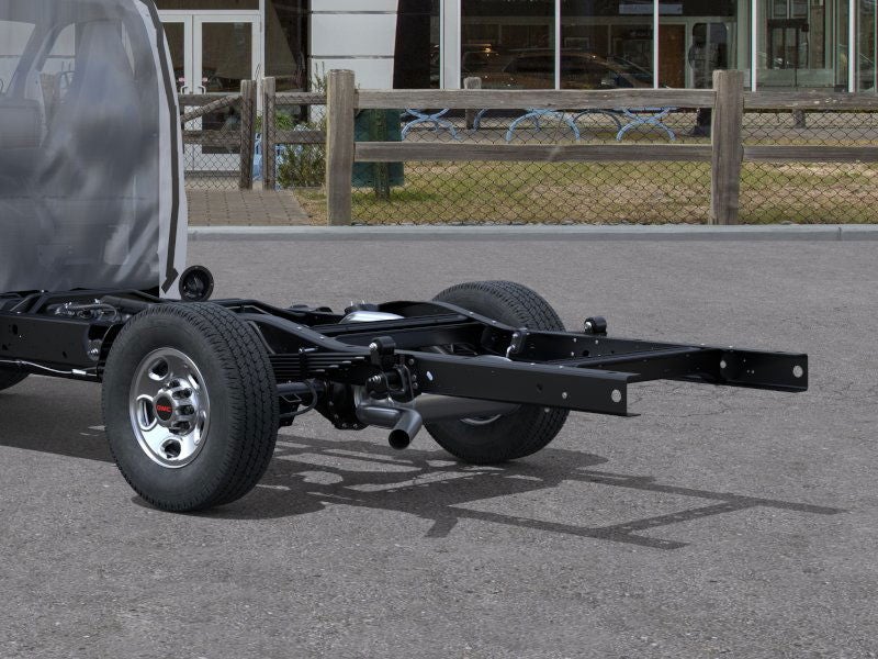 2025 GMC Savana Cutaway 3500 Base