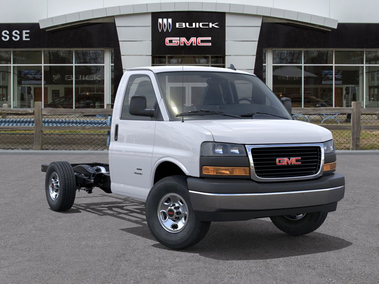 2025 GMC Savana Cutaway 3500 Base
