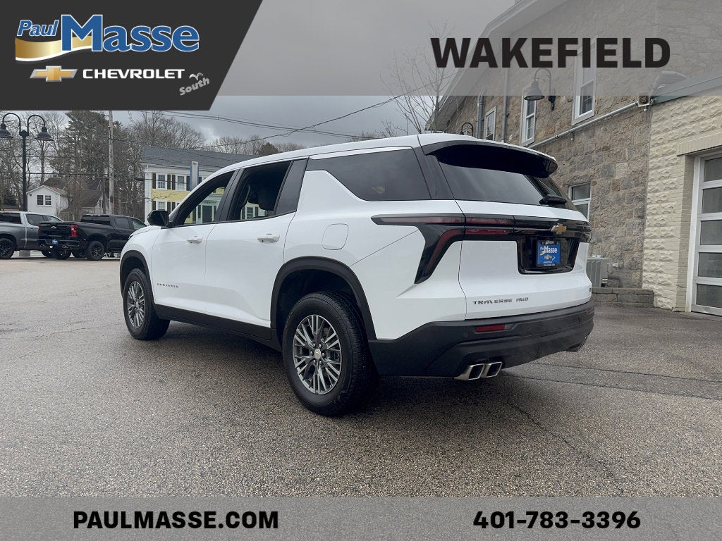 2024 Chevrolet Traverse LS