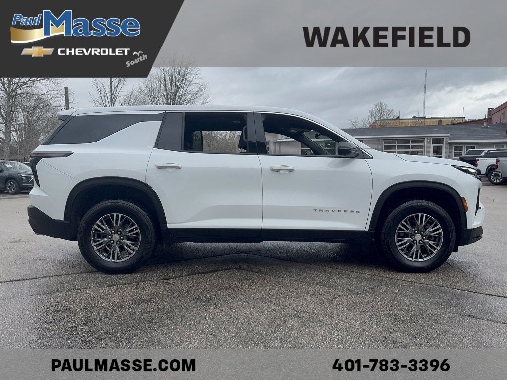 2024 Chevrolet Traverse LS