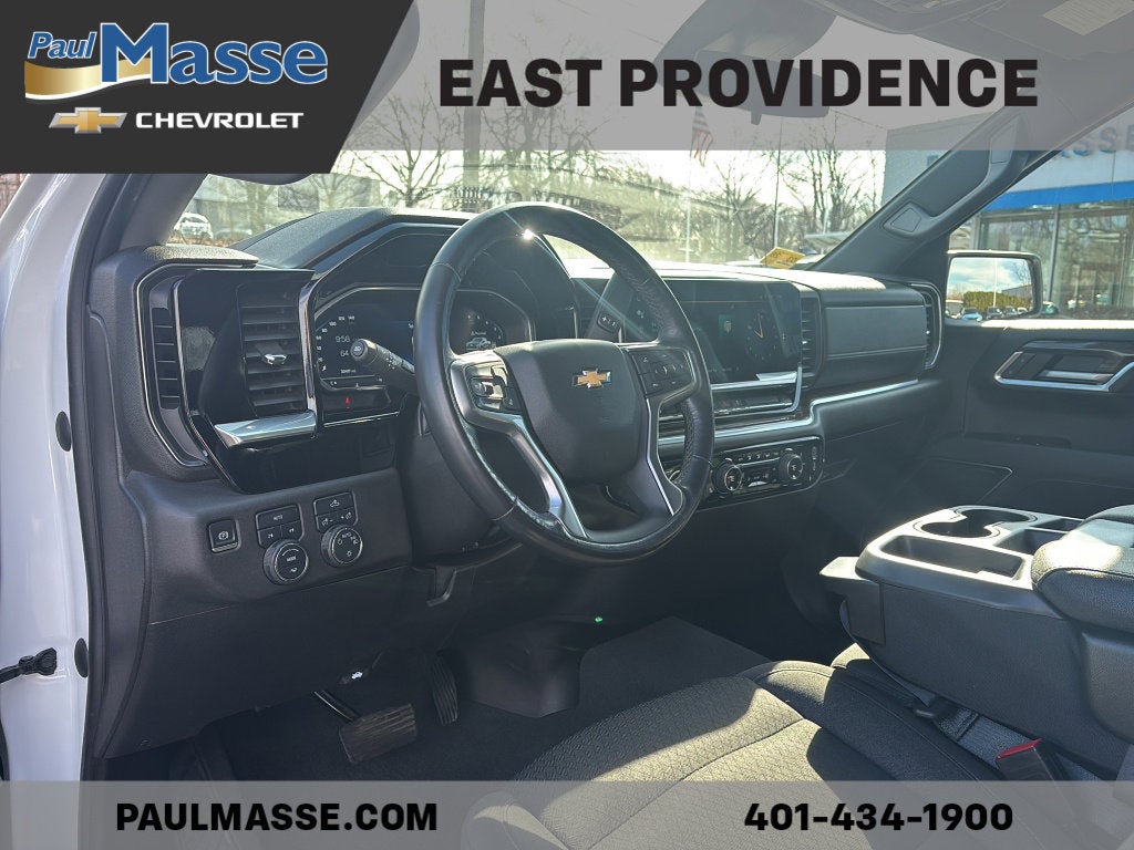 2022 Chevrolet Silverado 1500 Crew Cab Short Box 4-Wheel Drive LT 2FL