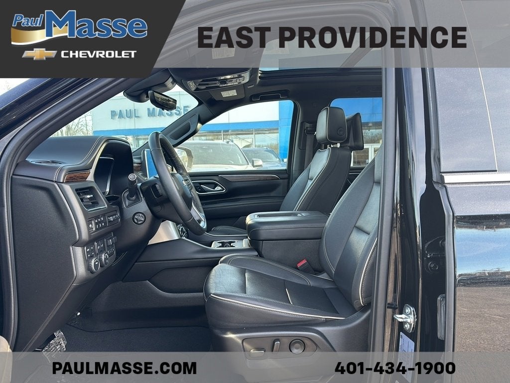 2023 Chevrolet Suburban 4WD Premier