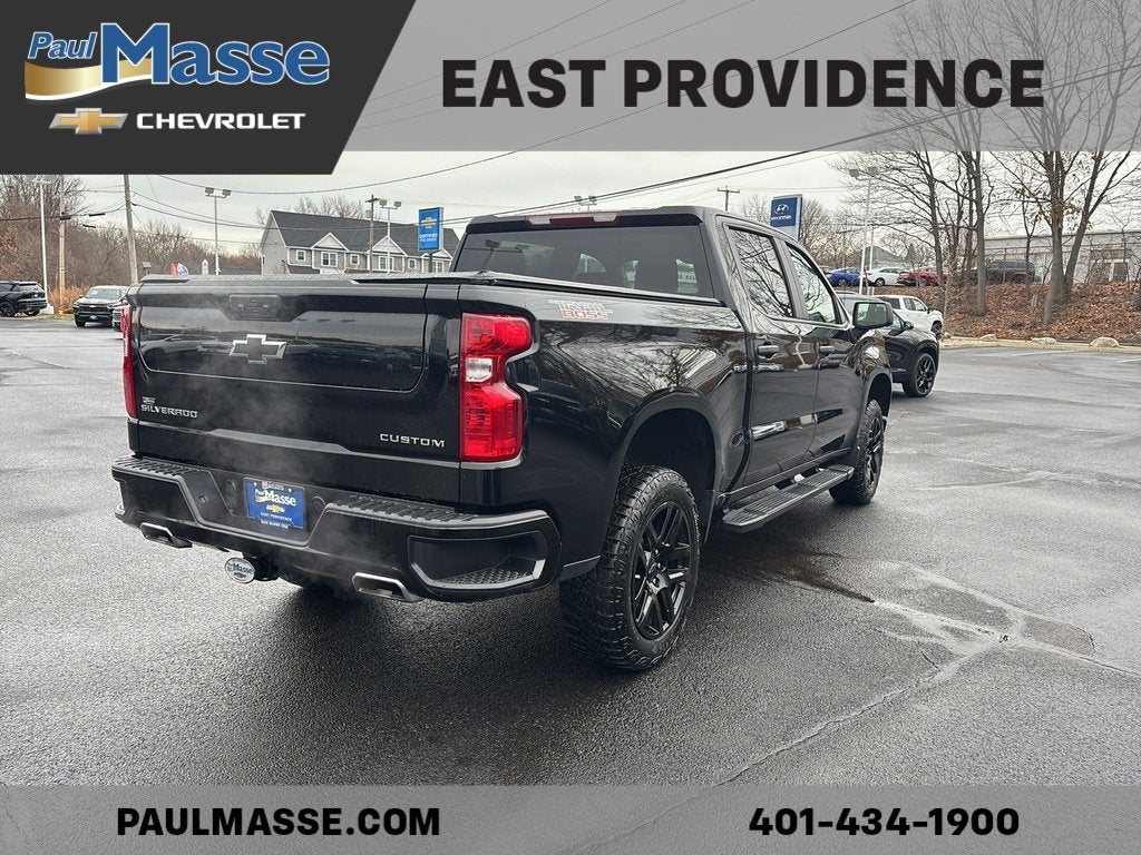 2024 Chevrolet Silverado 1500 Crew Cab Short Box 4-Wheel Drive Custom Trail Boss