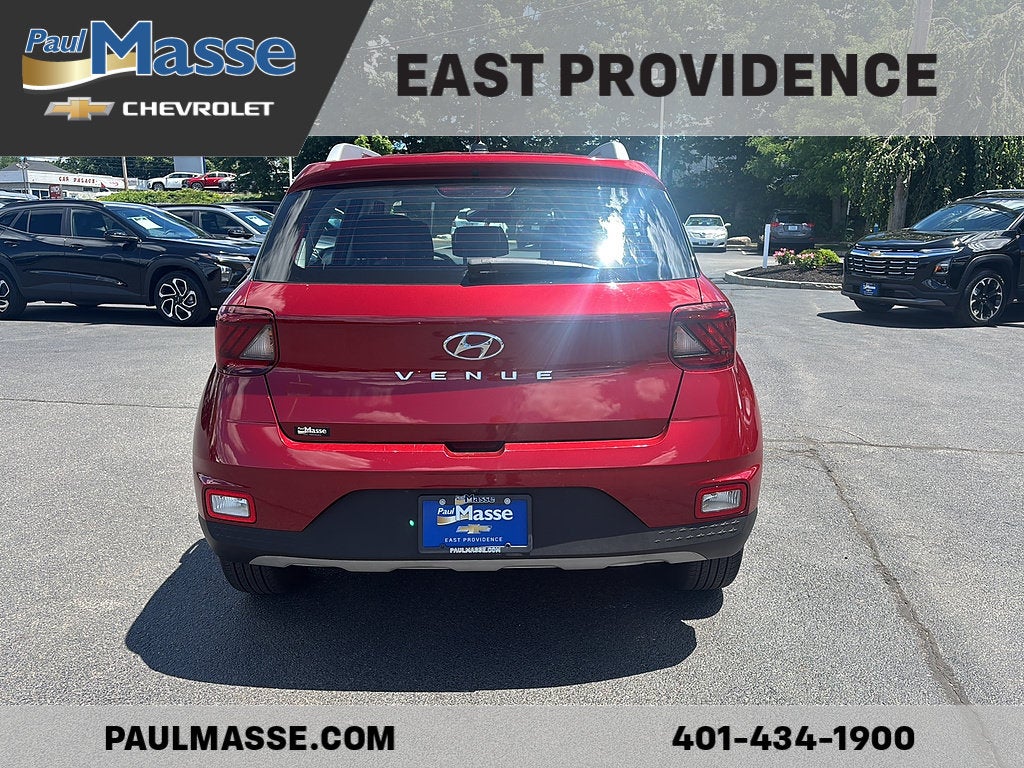 2023 Hyundai Venue Limited IVT
