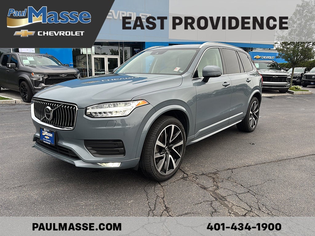 2022 Volvo XC90 T6 AWD Momentum 6P