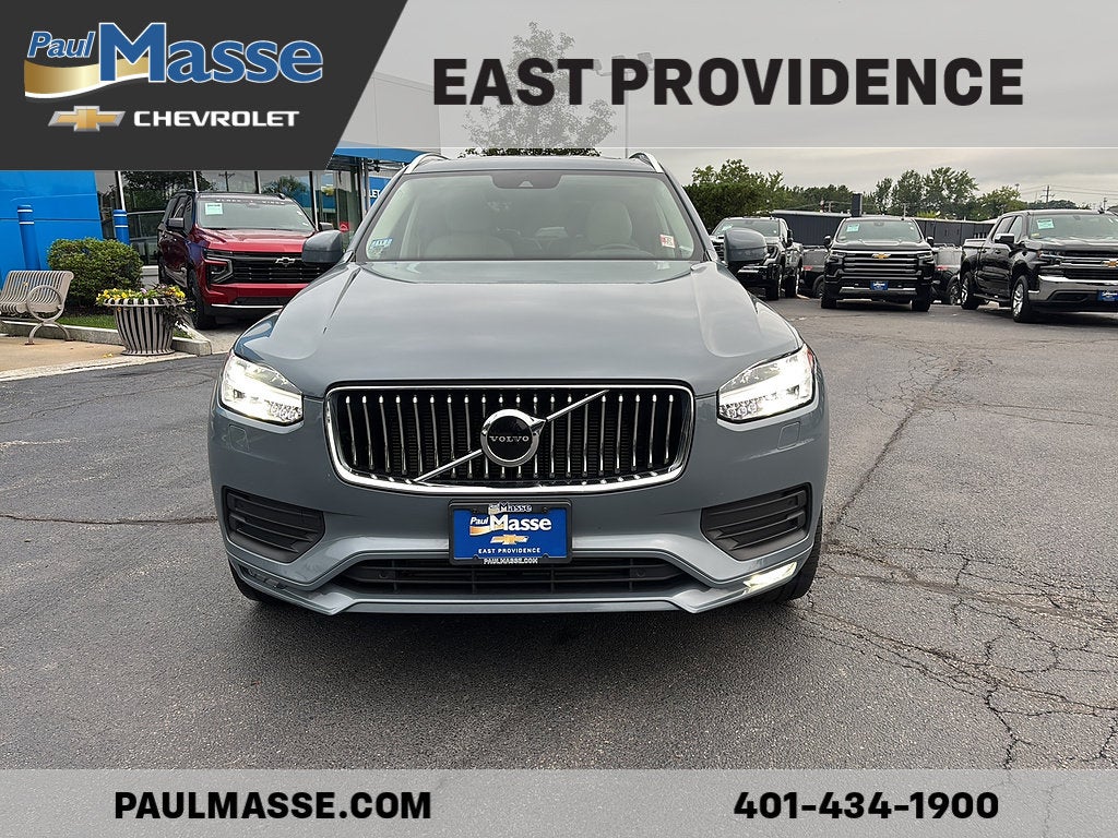 2022 Volvo XC90 T6 AWD Momentum 6P