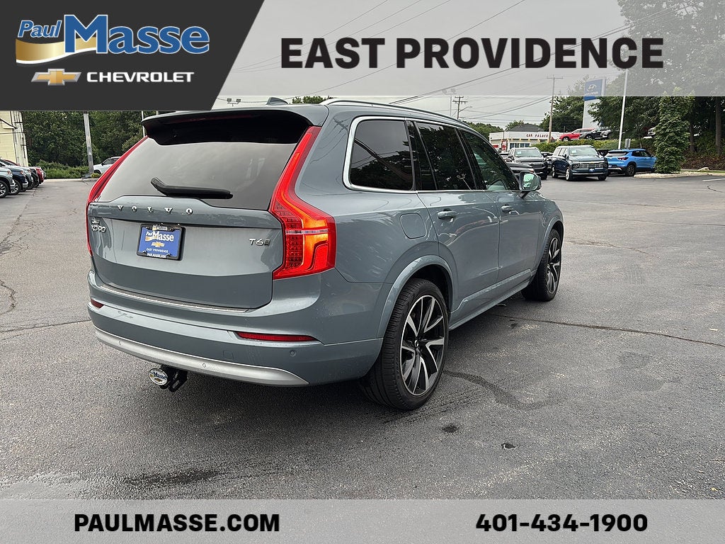 2022 Volvo XC90 T6 AWD Momentum 6P
